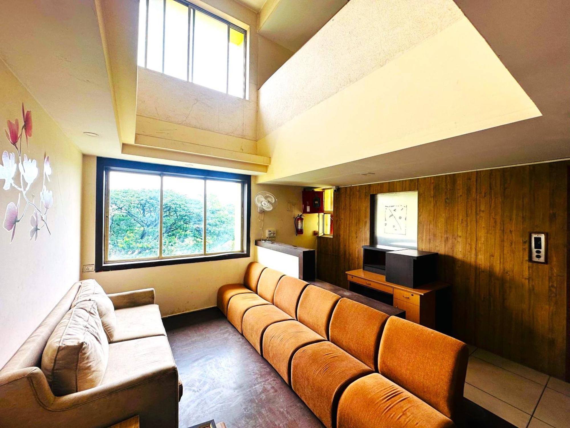 Aundh Elite Stay Pune Exterior foto